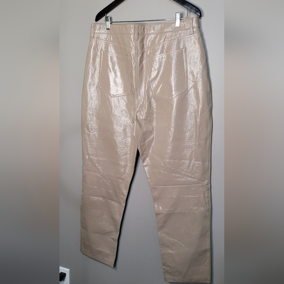Abercrombie Curve Love 90s Straight High Rise Tan Vegan Leather Pants NWT 18R - Picture 4 of 5